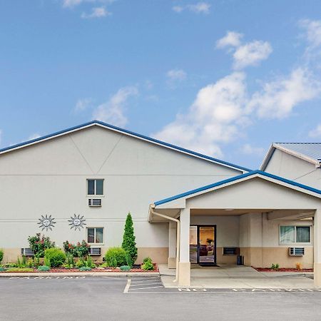 Super 8 By Wyndham Indianapolis Emerson Екстер'єр фото