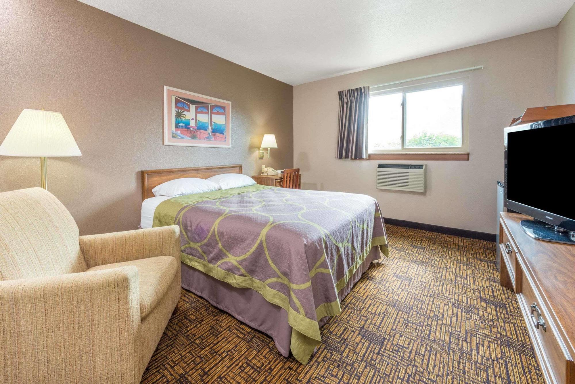 Super 8 By Wyndham Indianapolis Emerson Екстер'єр фото